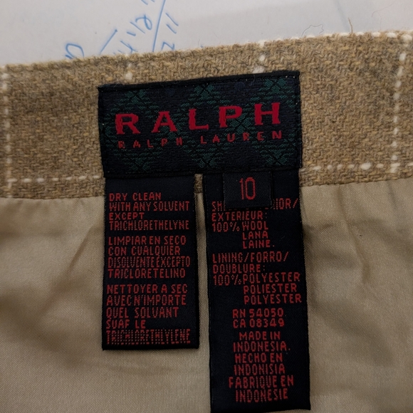 Ralph Lauren Tan Plaid Mini Skirt with Buckle - Picture 5 of 7